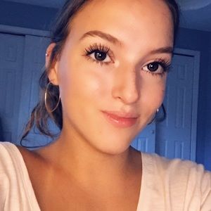 Meet your Posher, Christy